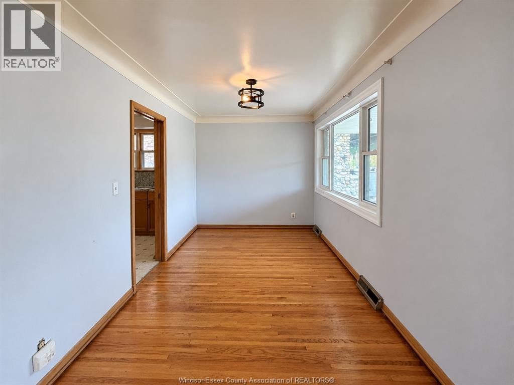 1425 Giles Boulevard East Property Photo 6