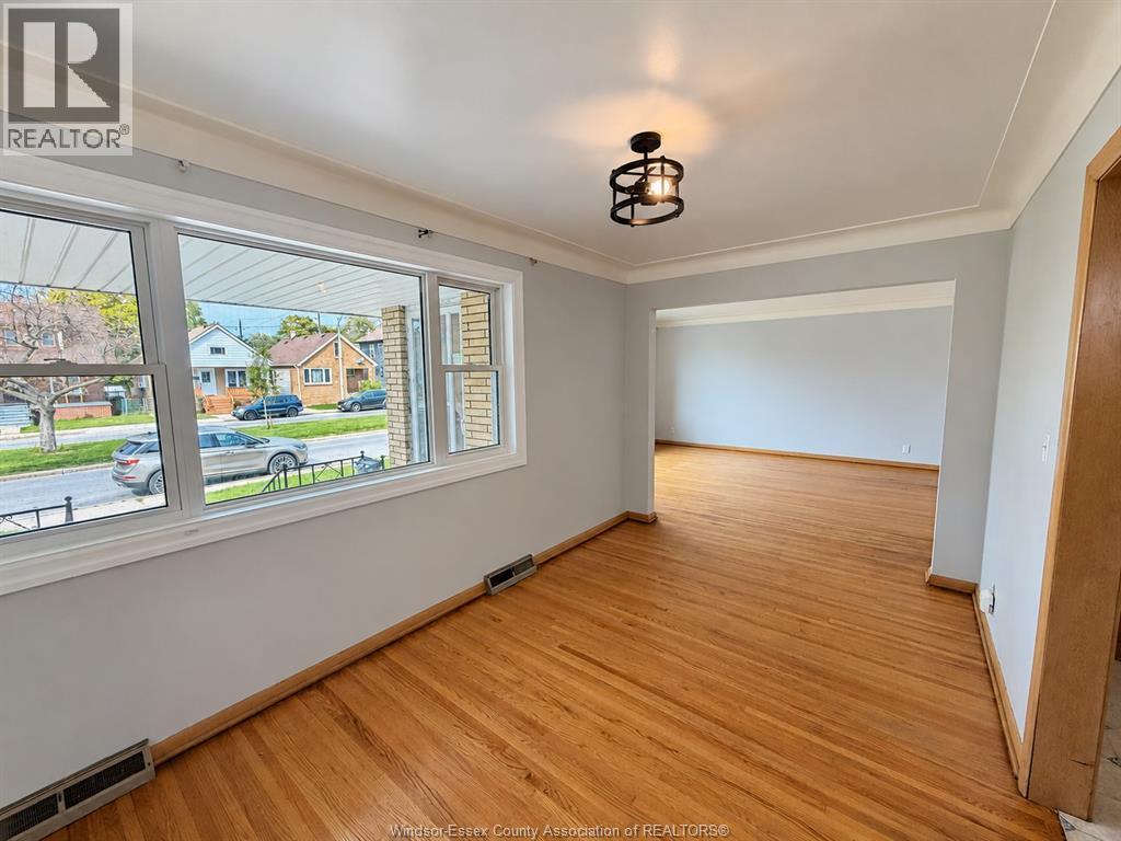 1425 Giles Boulevard East Property Photo 7