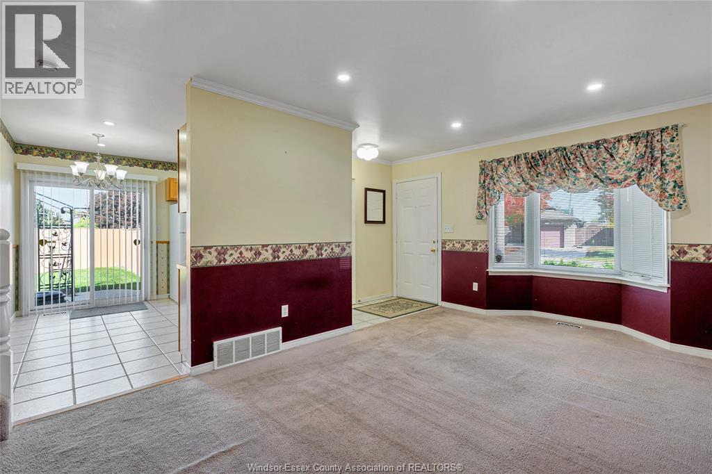 1589 Blairwood Crescent Unit# House Property Photo 5