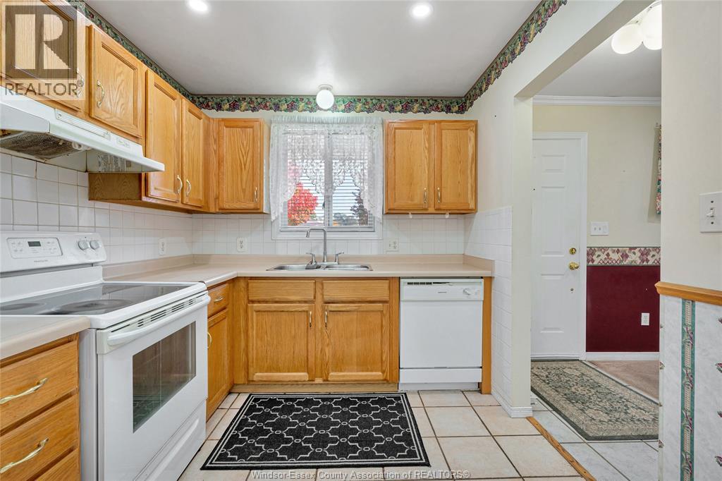 1589 Blairwood Crescent Unit# House Property Photo 7