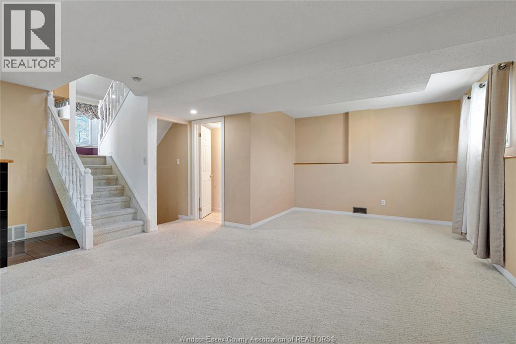 1589 Blairwood Crescent Unit# House Property Photo 13