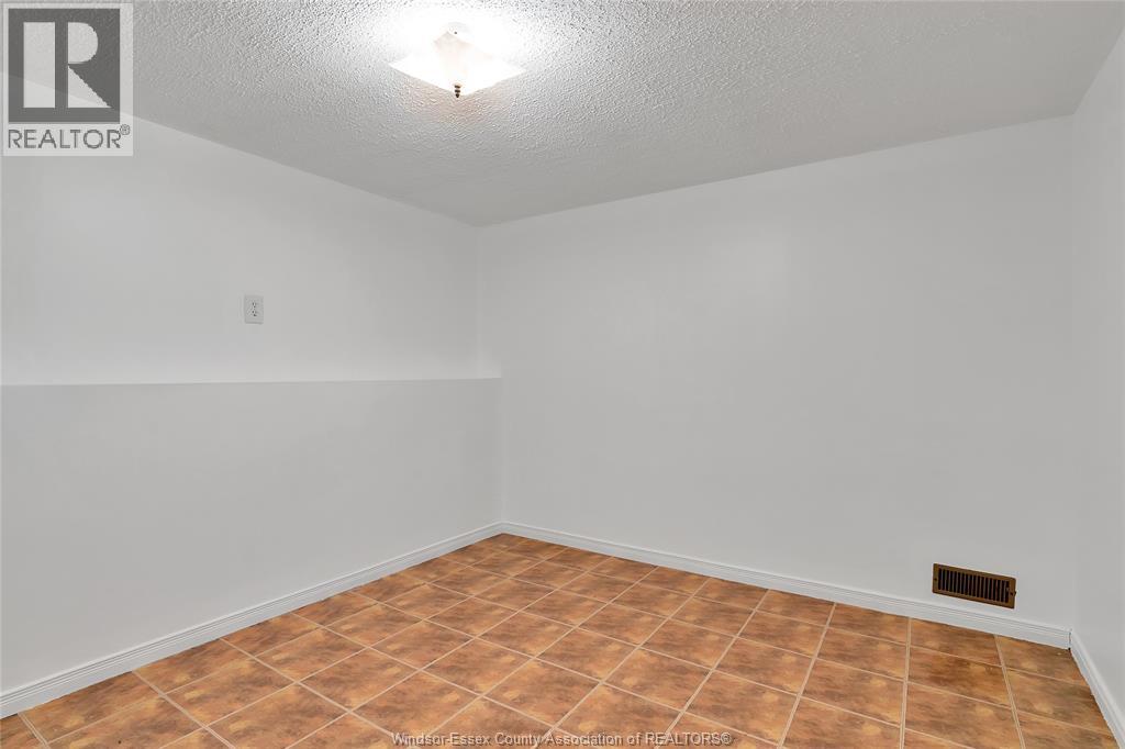 1589 Blairwood Crescent Unit# House Property Photo 22