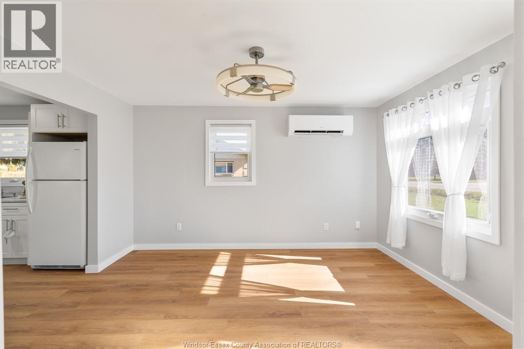 9549 Malden Road Property Photo 6
