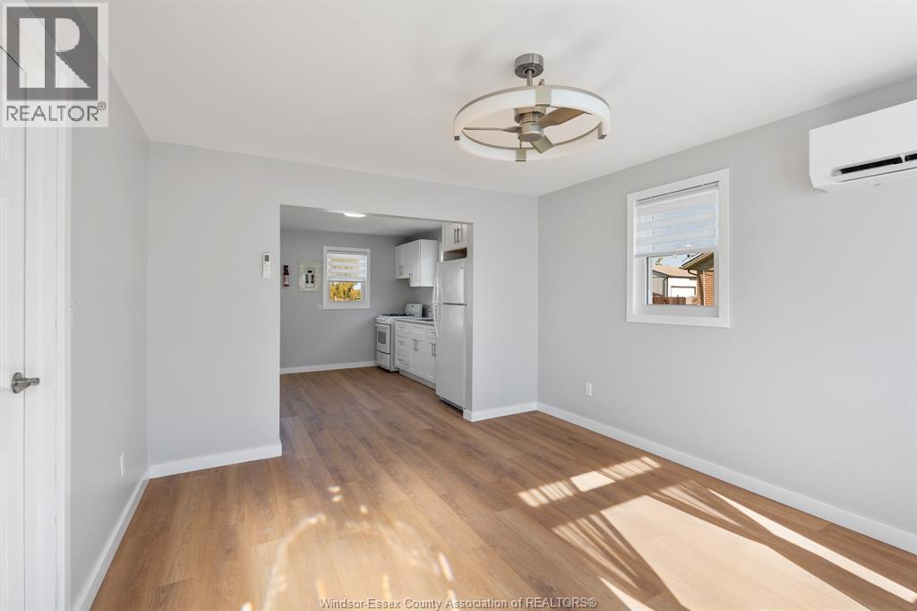 9549 Malden Road Property Photo 8