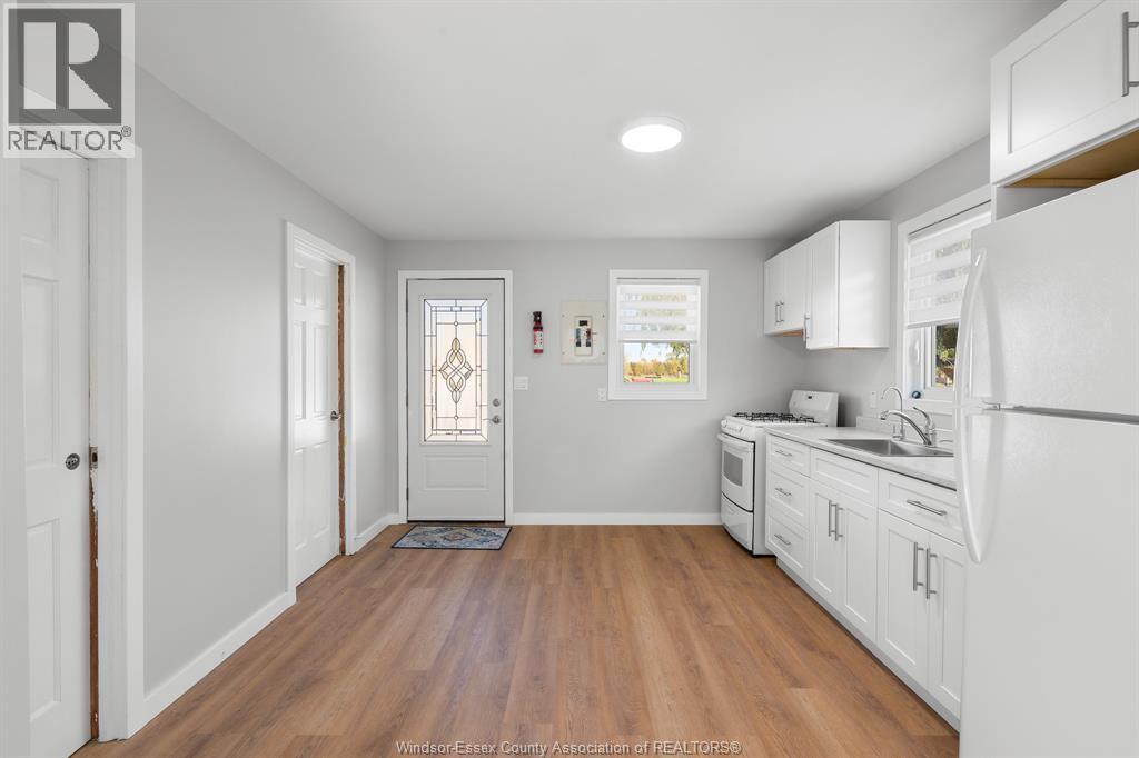 9549 Malden Road Property Photo 9