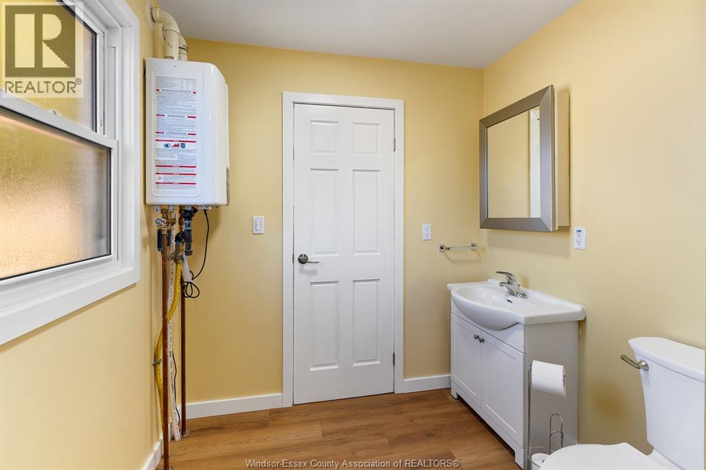 9549 Malden Road Property Photo 19