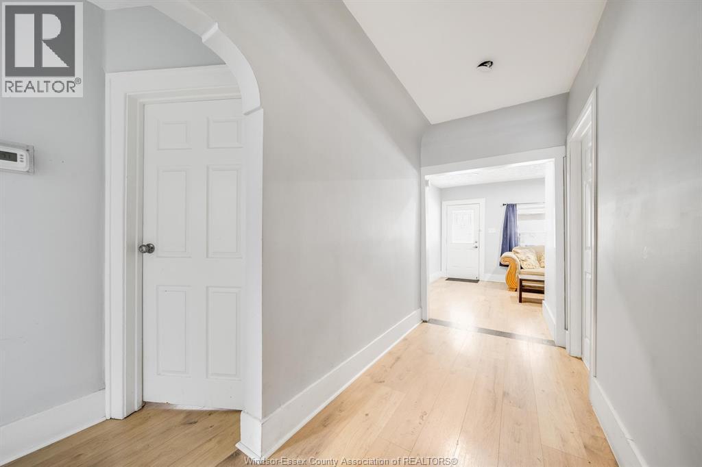 1408 Dougall Avenue Property Photo 14