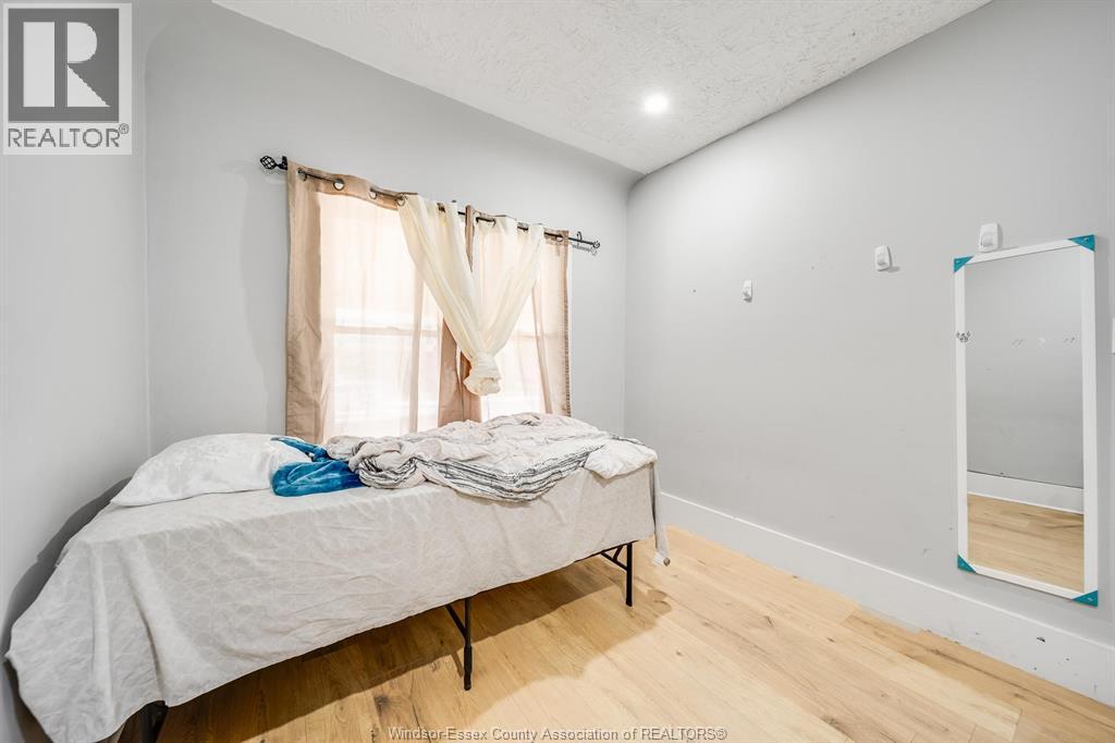 1408 Dougall Avenue Property Photo 18