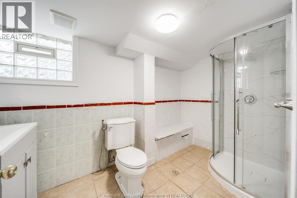 1408 Dougall Avenue Property Photo 28