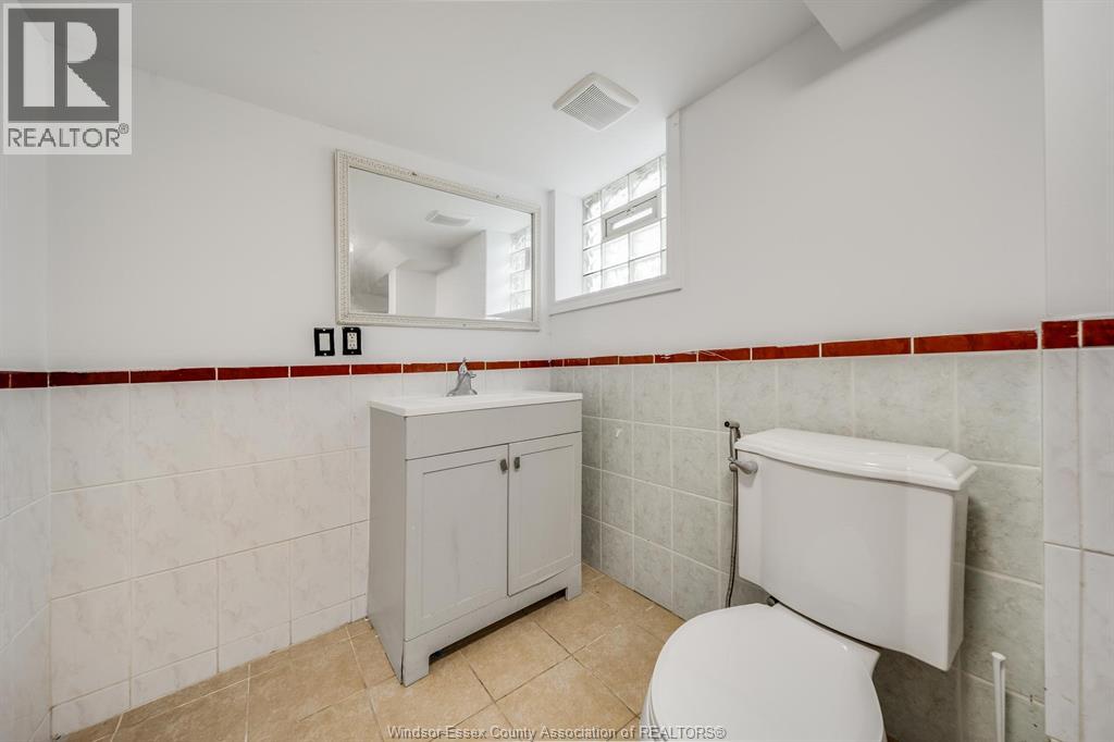1408 Dougall Avenue Property Photo 29