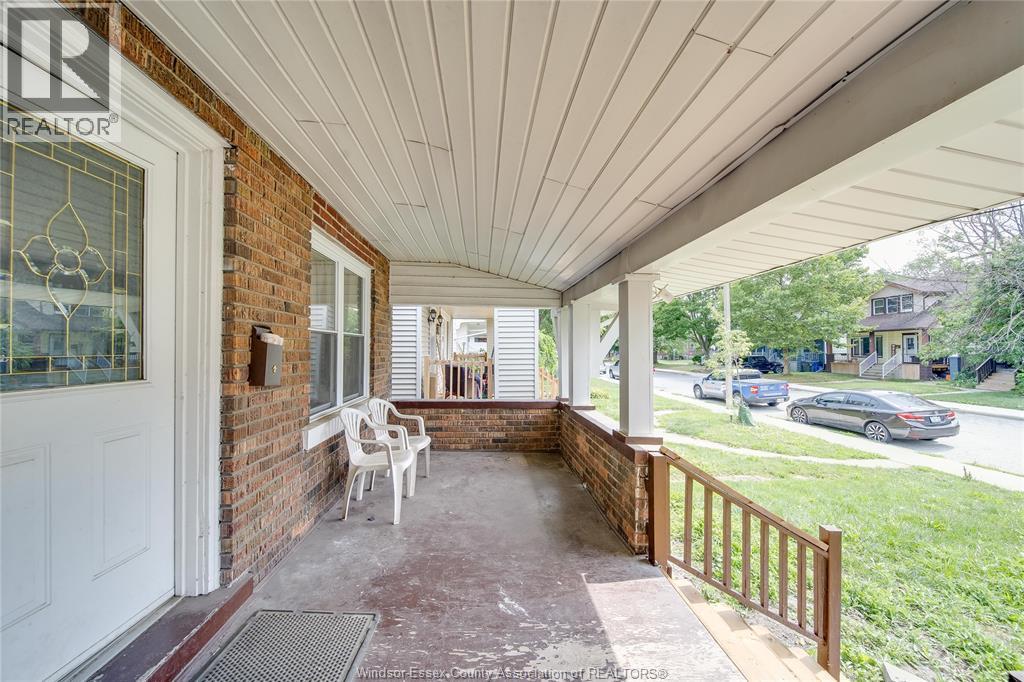 1408 Dougall Avenue Property Photo 37