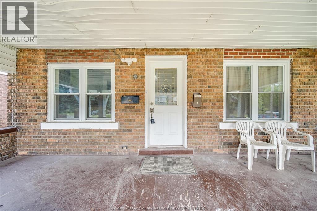 1408 Dougall Avenue Property Photo 38