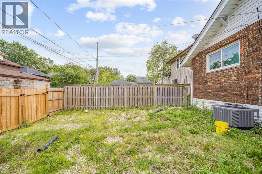 1408 Dougall Avenue Property Photo 39