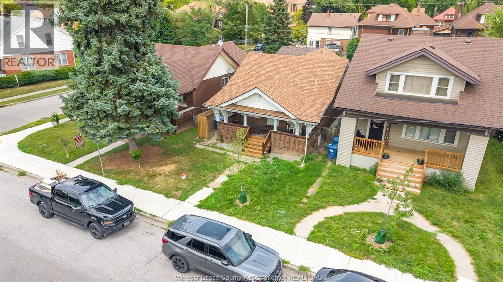 1408 Dougall Avenue Property Photo 42