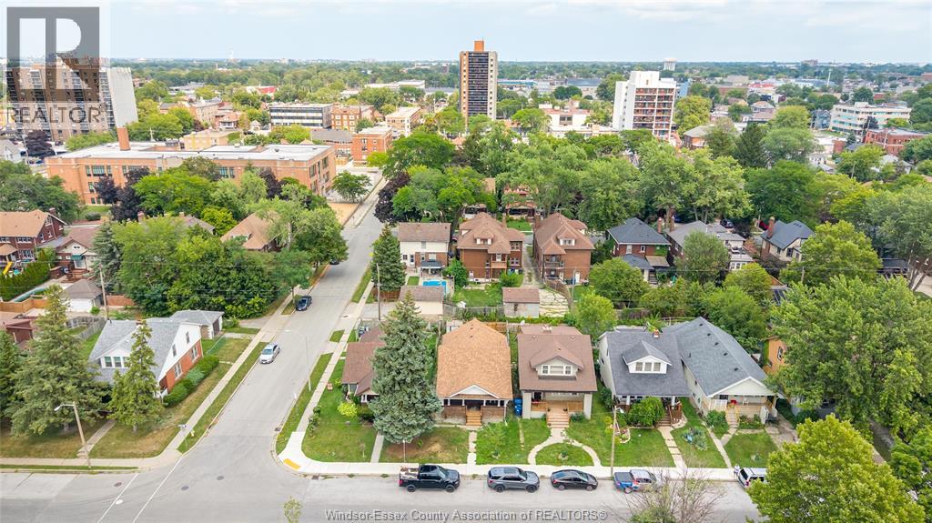 1408 Dougall Avenue Property Photo 44
