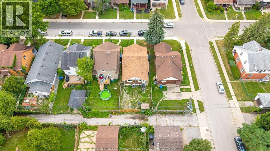 1408 Dougall Avenue Property Photo 47
