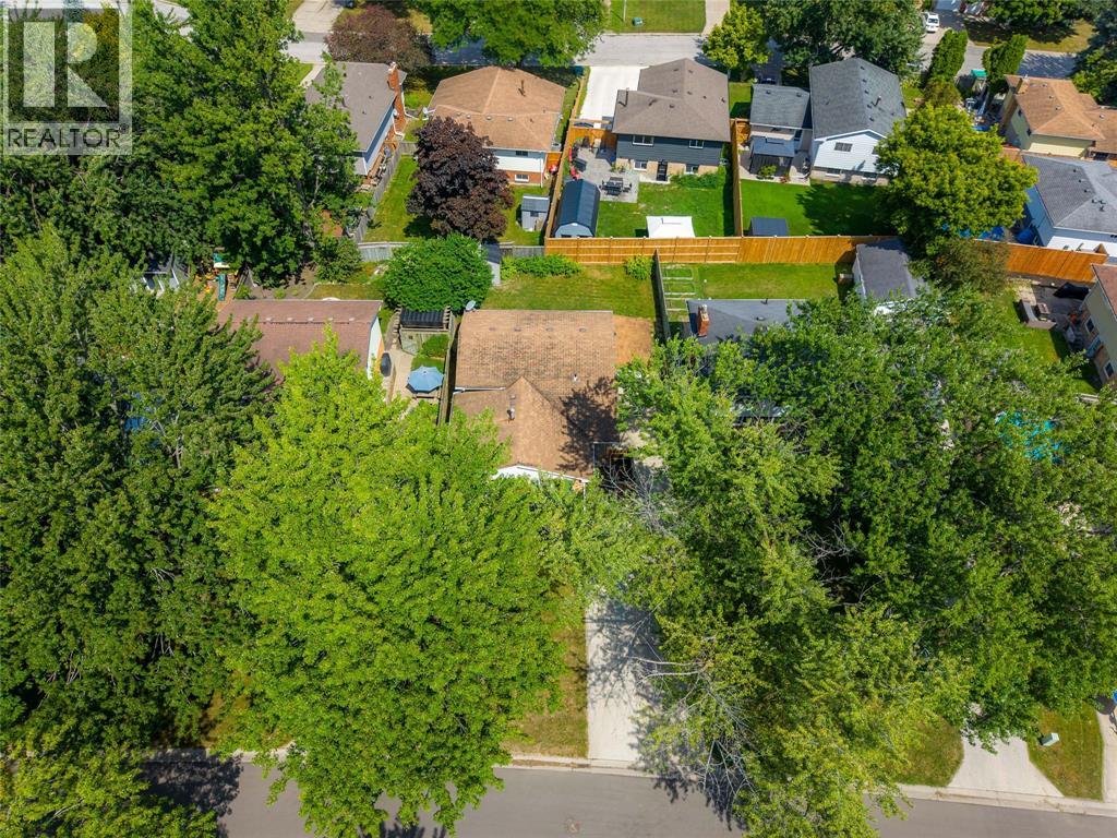 1272 Glen Douglas Drive Property Photo 47