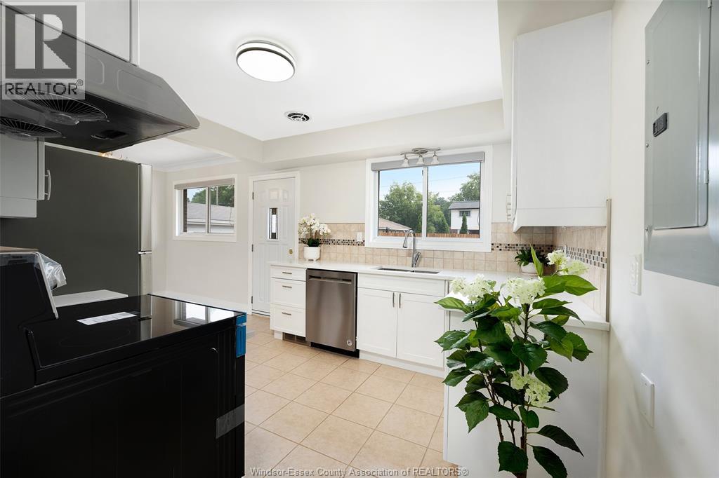 4100 Mount Royal Property Photo 18