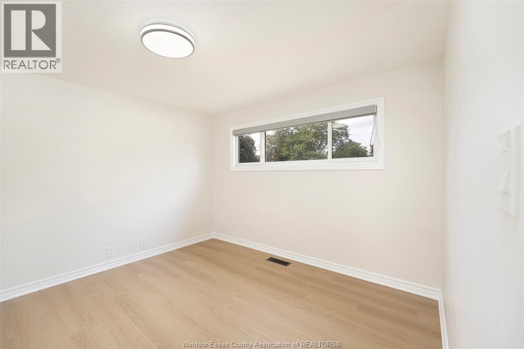 4100 Mount Royal Property Photo 20