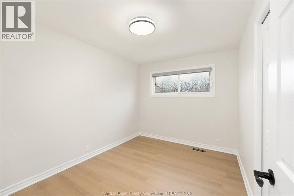 4100 Mount Royal Property Photo 21