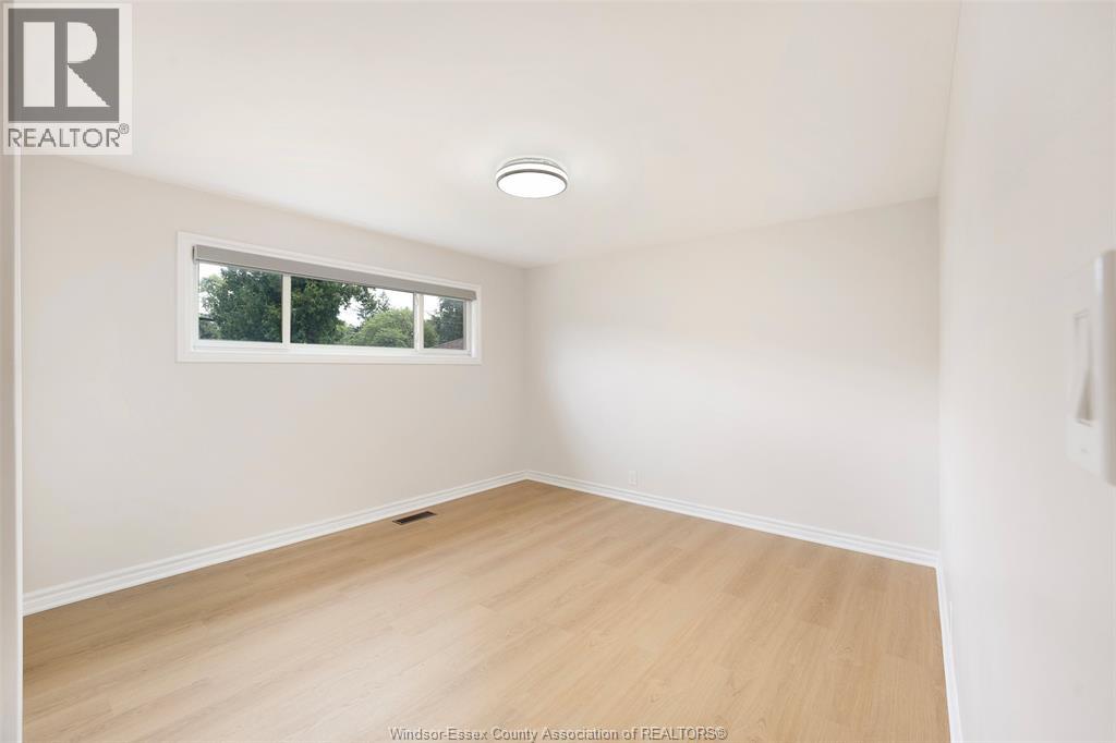 4100 Mount Royal Property Photo 22