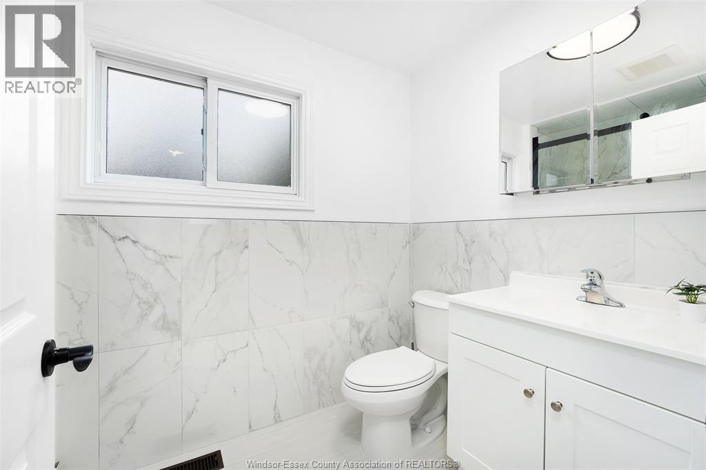 4100 Mount Royal Property Photo 23