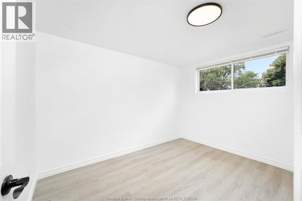 4100 Mount Royal Property Photo 25