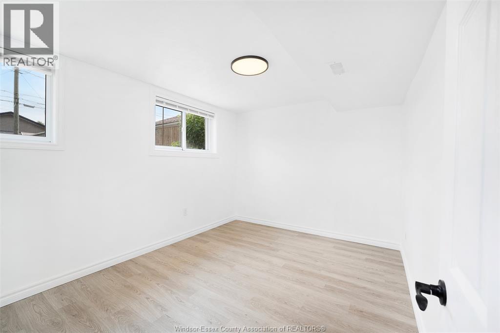 4100 Mount Royal Property Photo 26