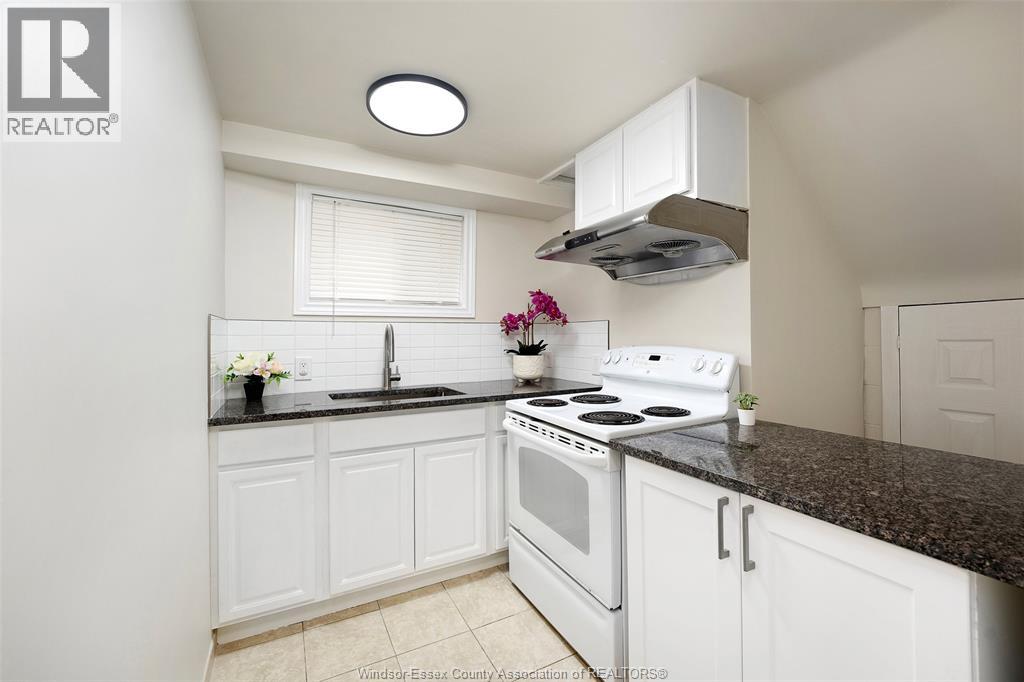 4100 Mount Royal Property Photo 28
