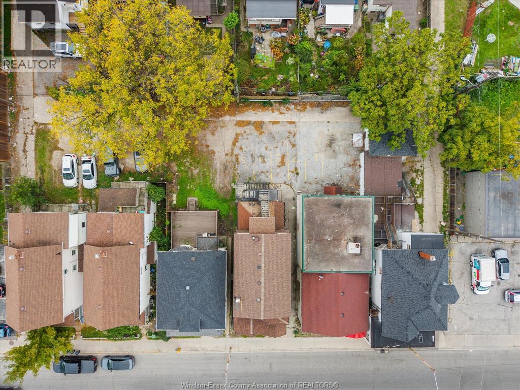 446 Wyandotte Street West Property Photo 48