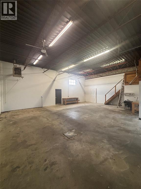 1133 Vanier Road Property Photo 6