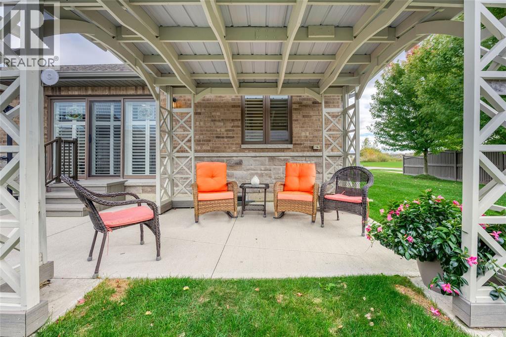 381 Brittoli Avenue Property Photo 10
