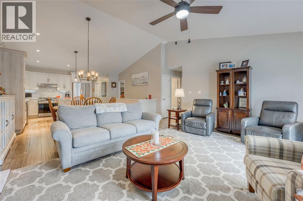 381 Brittoli Avenue Property Photo 25