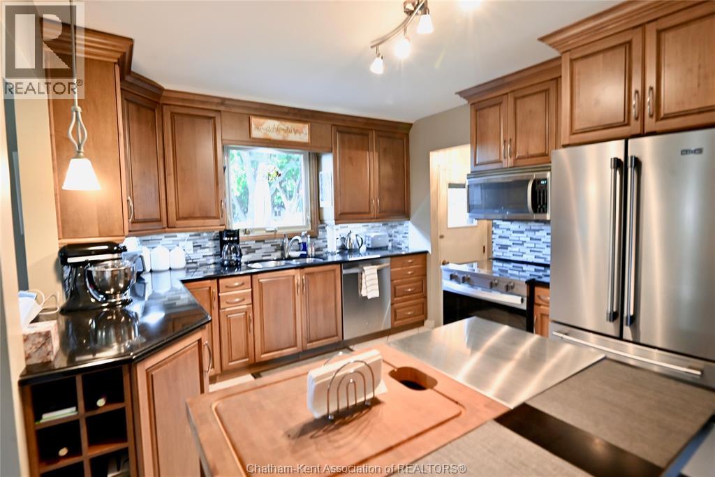 59 Oak Street Property Photo 12