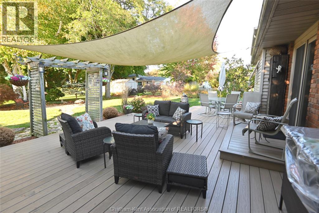 59 Oak Street Property Photo 38