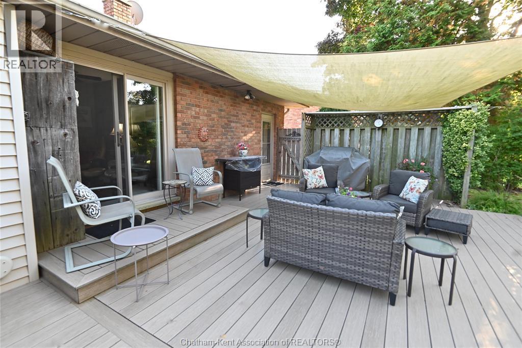 59 Oak Street Property Photo 39