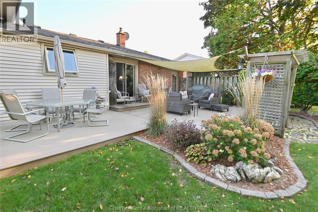 59 Oak Street Property Photo 40