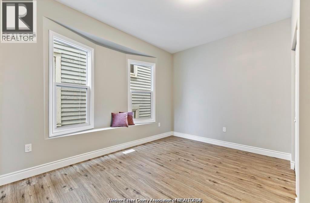 746 Dougall Avenue Unit# Upper Property Photo 5