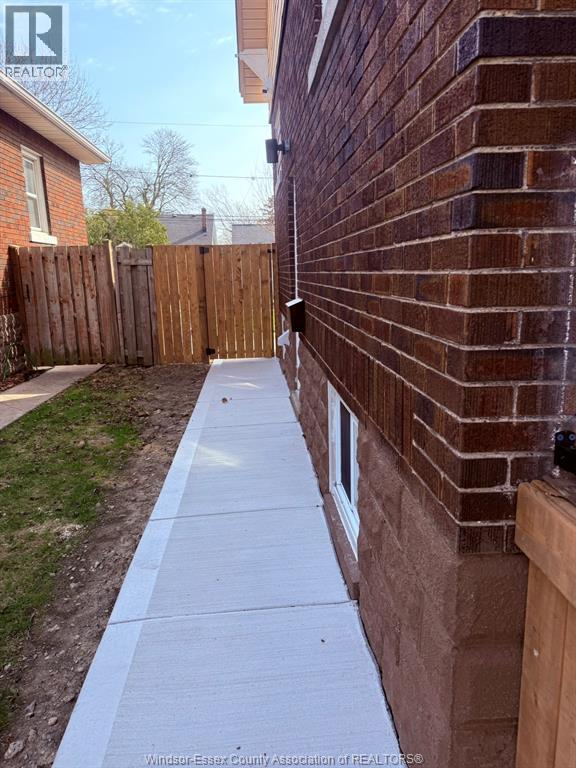 1748 Hall Avenue Unit# Lower Property Photo 3