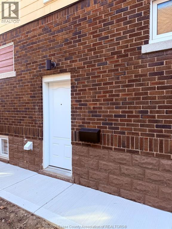 1748 Hall Avenue Unit# Lower Property Photo 4