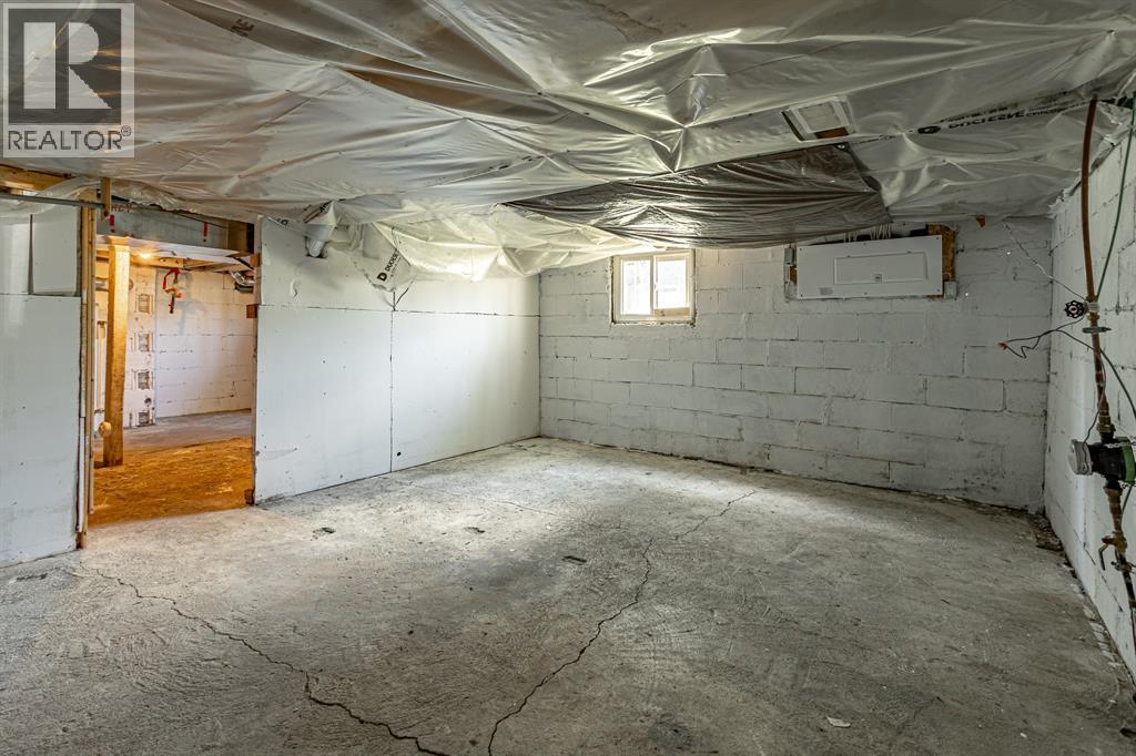 136 Brock Street North Property Photo 20