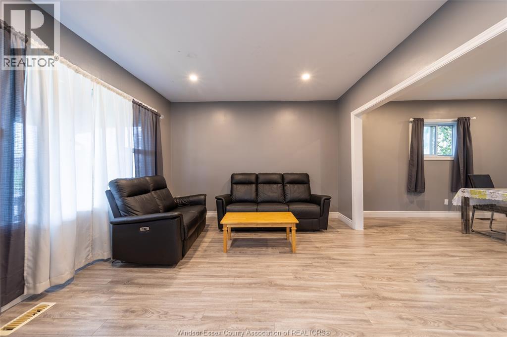 394 Crawford Avenue Property Photo 6
