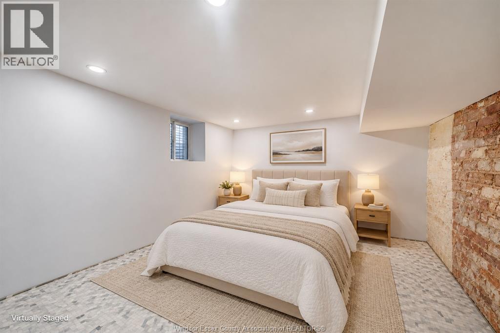 719 Victoria Property Photo 38