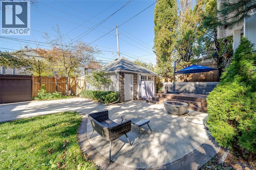 719 Victoria Property Photo 46