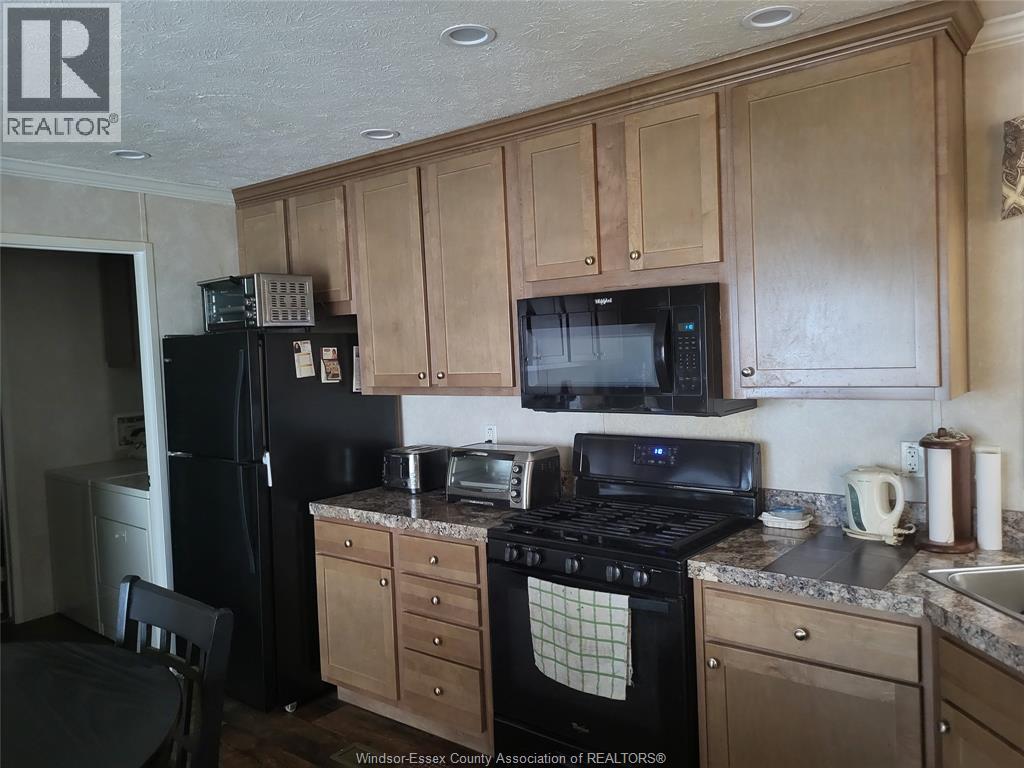 21 Wilder South Property Photo 6