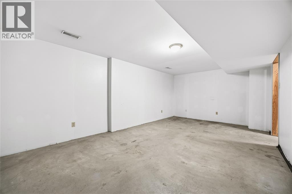 388 April Court Property Photo 35