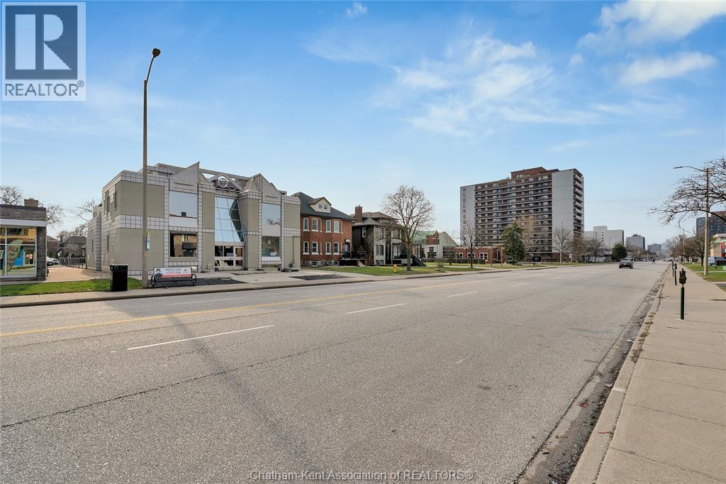 1585 Ouellette Avenue Property Photo 2