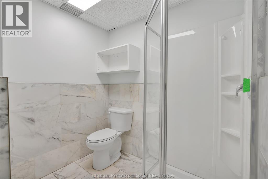 1585 Ouellette Avenue Property Photo 11