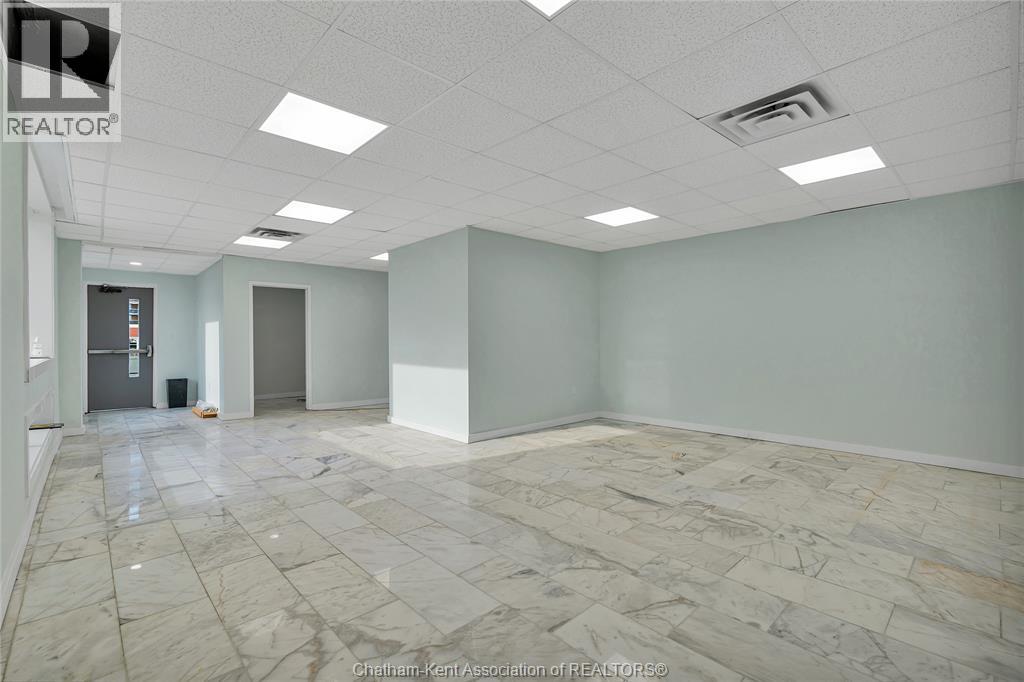 1585 Ouellette Avenue Property Photo 15