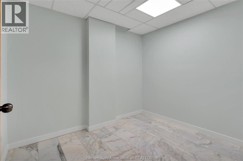 1585 Ouellette Avenue Property Photo 17
